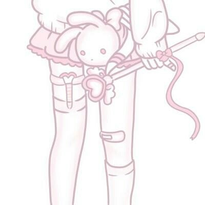 女子亲宝宝脚丫嘴唇肿成香肠